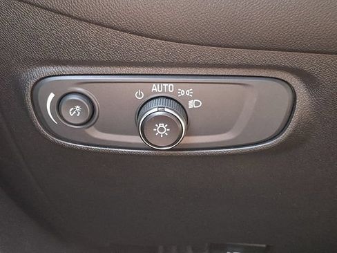 Used 2022 Chevrolet Equinox LT FWD image 24