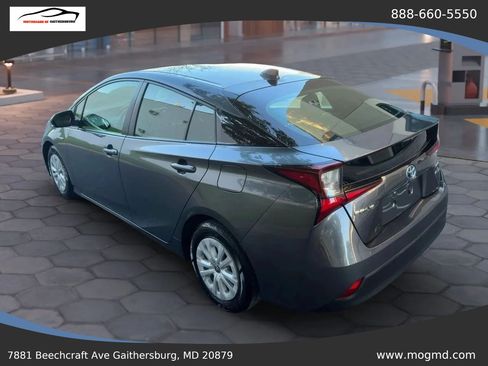 Used 2022 Toyota Prius L Eco FWD image 4