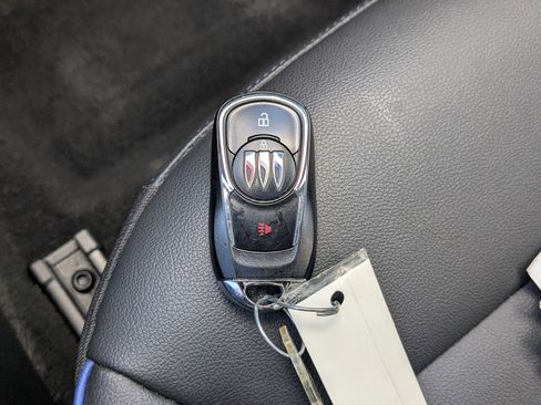 Used 2024 Buick Envista Sport Touring image 32