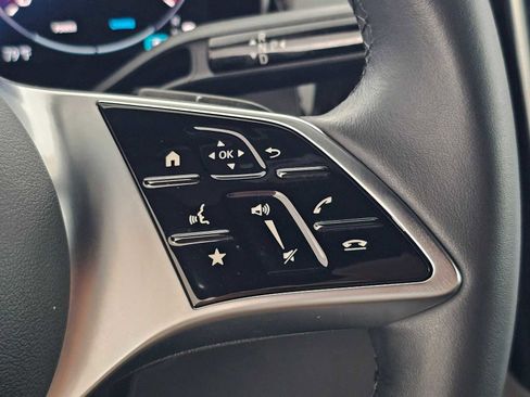 Certified 2025 Mercedes-Benz GLC 300 image 26