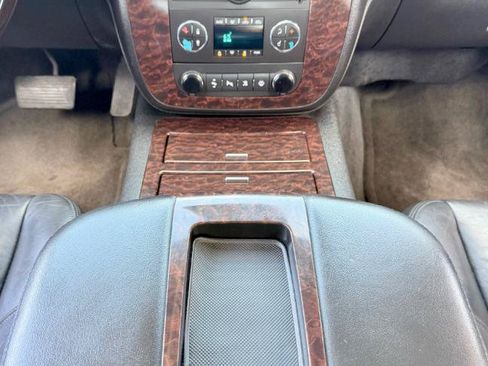 Used 2008 GMC Sierra 1500 Denali AWD/4WD image 26