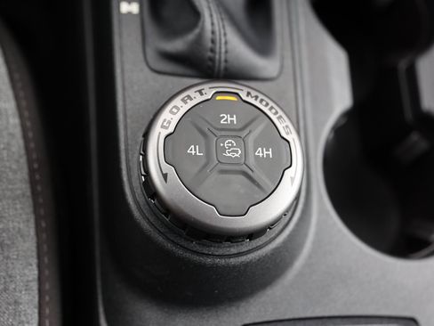 Certified 2023 Ford Bronco 4-Door image 29