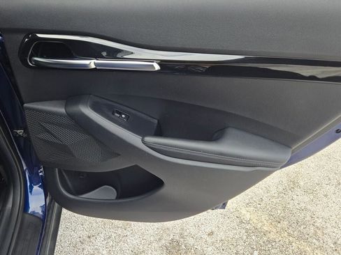 Used 2021 Kia Seltos EX image 11