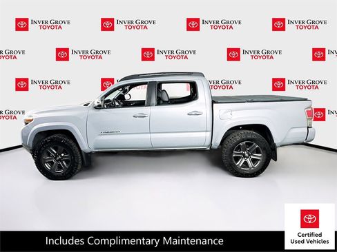 Certified 2018 Toyota Tacoma Limited AWD/4WD image 8