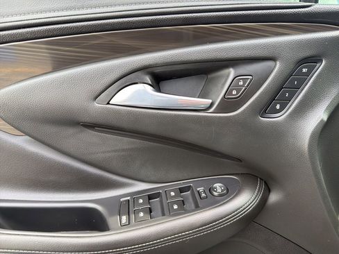 Used 2020 Buick Envision Essence image 18