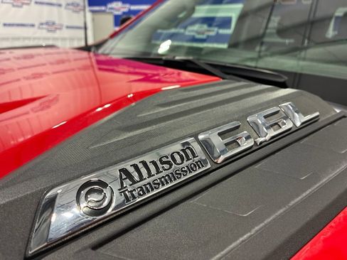 Used 2024 Chevrolet Silverado 3500 LT w/ Convenience Package AWD/4WD image 9