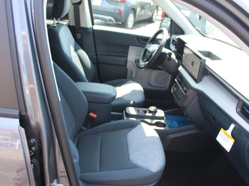 New 2025 Ford Maverick XLT image 13