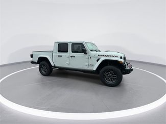 New 2026 Jeep Gladiator Mojave video 2