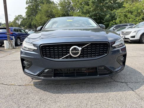 Used 2024 Volvo S60 B5 Core AWD/4WD image 2