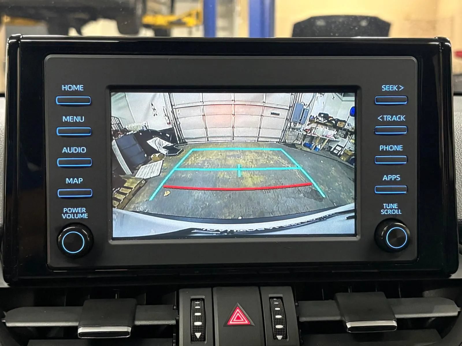 Used 2019 Toyota RAV4 XLE Premium w/ Cold Weather Package AWD/4WD image 38