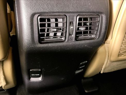 Used 2014 Toyota 4Runner Limited image 32