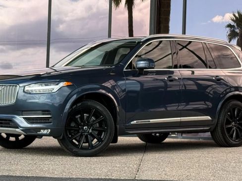 Used 2018 Volvo XC90 T6 Inscription w/ Convenience Package image 2