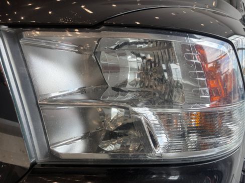 Used 2019 RAM 1500 Big Horn AWD/4WD image 9