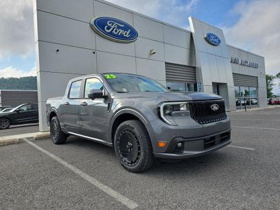 New 2025 Ford Maverick Lobo