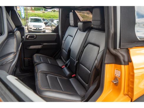 Used 2022 Ford Bronco Badlands w/ Sasquatch Package AWD/4WD image 17