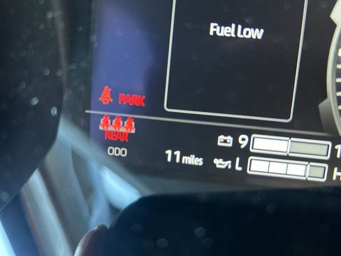 New 2026 Toyota Tundra Limited AWD/4WD image 10