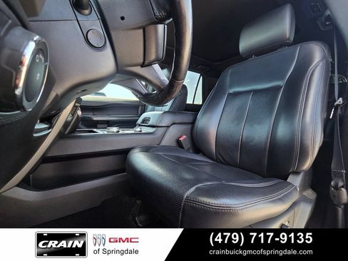 Used 2019 Ford Expedition XLT w/ Equipment Group 202A AWD/4WD image 23