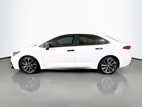 Used 2021 Toyota Corolla SE FWD image 6