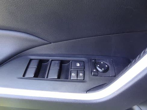 Used 2023 Toyota RAV4 LE AWD/4WD image 14