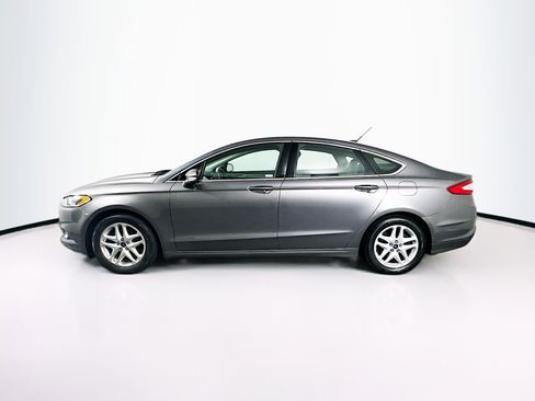 Used 2013 Ford Fusion SE FWD image 4