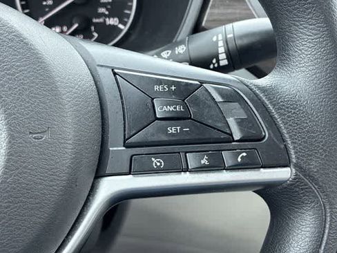 Used 2023 Nissan Altima 2.5 SV FWD image 25