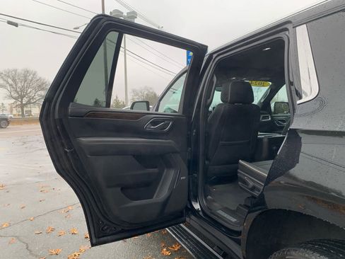 Used 2024 Chevrolet Tahoe Premier w/ Premium Package 2 image 32