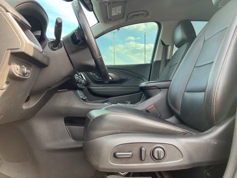 Used 2019 GMC Terrain SLT w/ Preferred Package FWD image 23