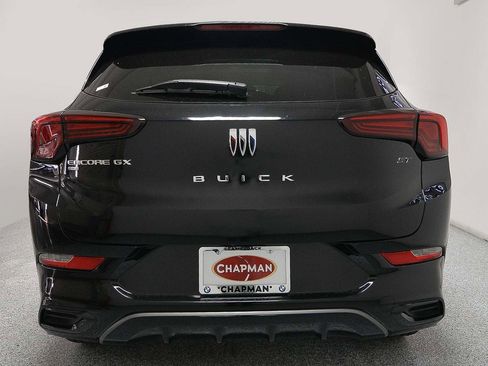 Used 2024 Buick Encore GX Sport Touring image 4