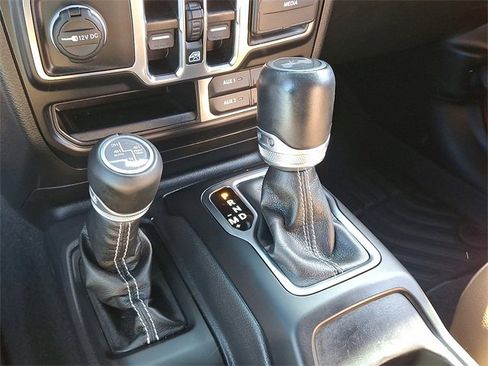 Used 2022 Jeep Wrangler Unlimited Sahara w/ LED Lighting Group image 14