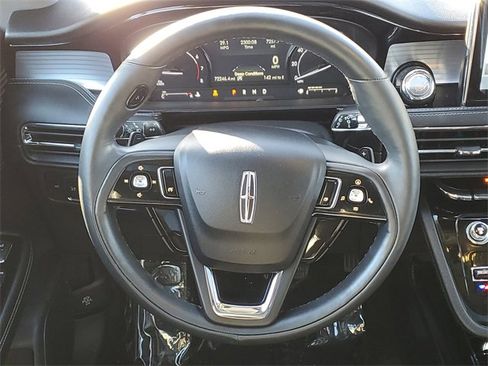 Used 2021 Lincoln Corsair AWD w/ Premium Package image 25