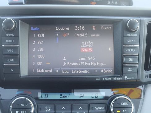 Used 2017 Toyota RAV4 XLE AWD/4WD image 12