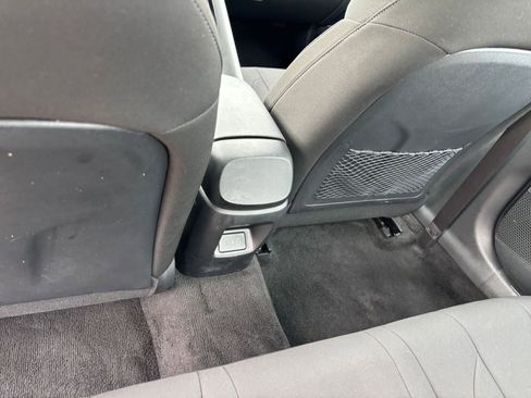 Used 2025 Hyundai Elantra SEL image 24