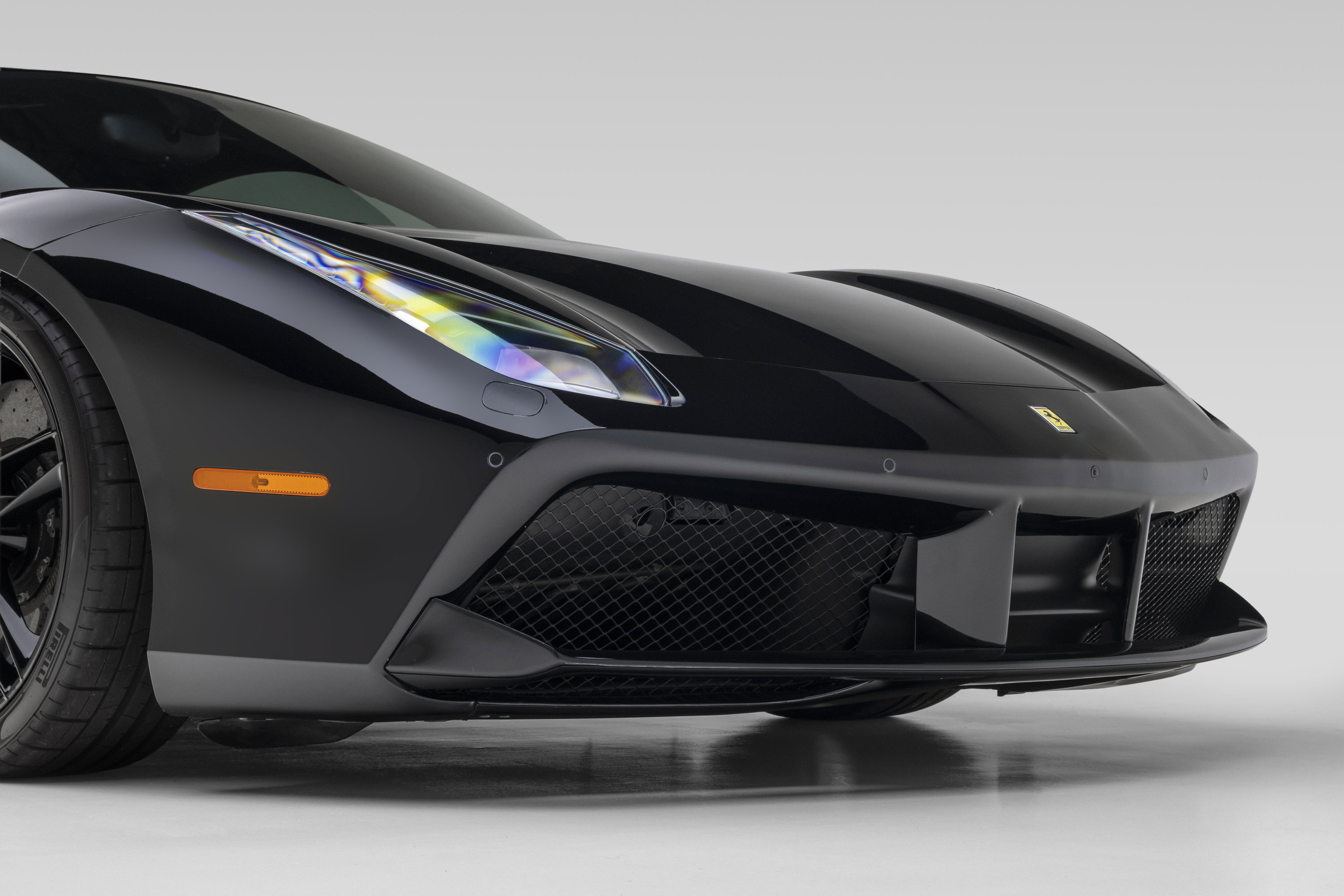 Certified 2018 Ferrari 488 GTB RWD image 19