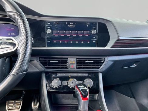 Used 2022 Volkswagen Jetta GLI Autobahn FWD image 18