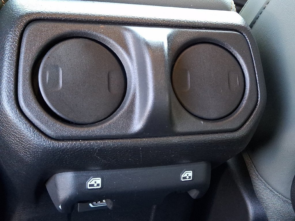 Used 2024 Jeep Wrangler High Altitude AWD/4WD image 11