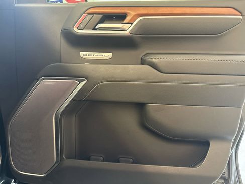 Used 2022 GMC Sierra 1500 Denali image 24