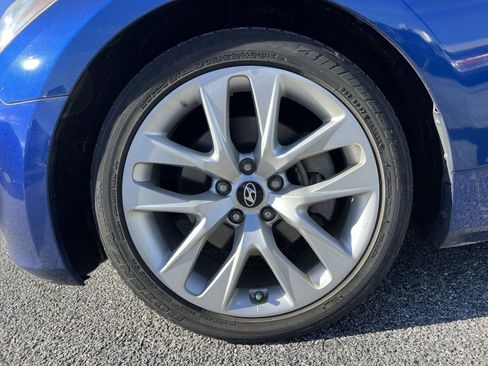 Used 2016 Hyundai Genesis 3.8 image 12