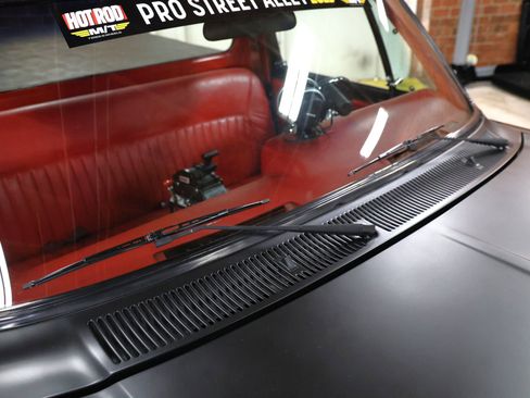 Used 1992 Dodge D/W Truck 150 image 28