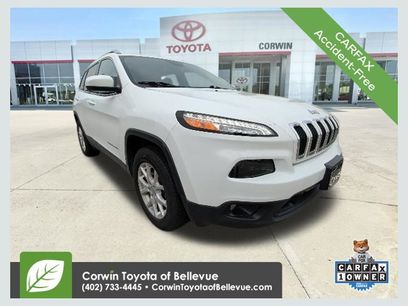 Used 2016 Jeep Cherokee Latitude w/ Cold Weather Group