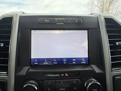 Used 2019 Ford F150 Lariat image 22