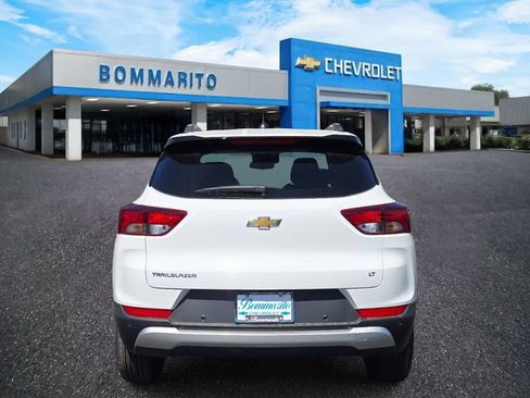New 2026 Chevrolet TrailBlazer LT w/ Driver Confidence Package FWD image 4