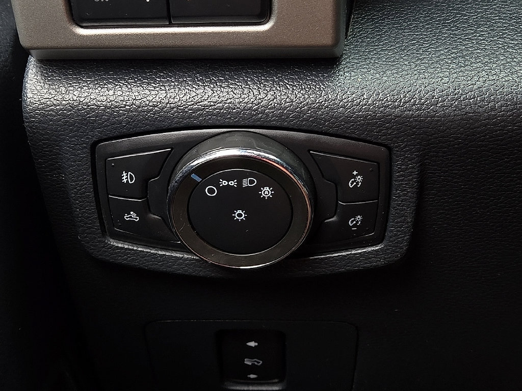 Used 2022 Ford F250 Lariat AWD/4WD image 16