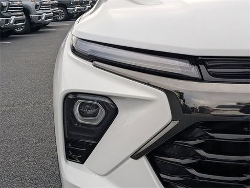 Certified 2024 Chevrolet TrailBlazer RS w/ Driver Confidence Package image 10