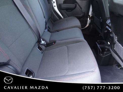 Used 2026 Jeep Gladiator Rubicon AWD/4WD image 14