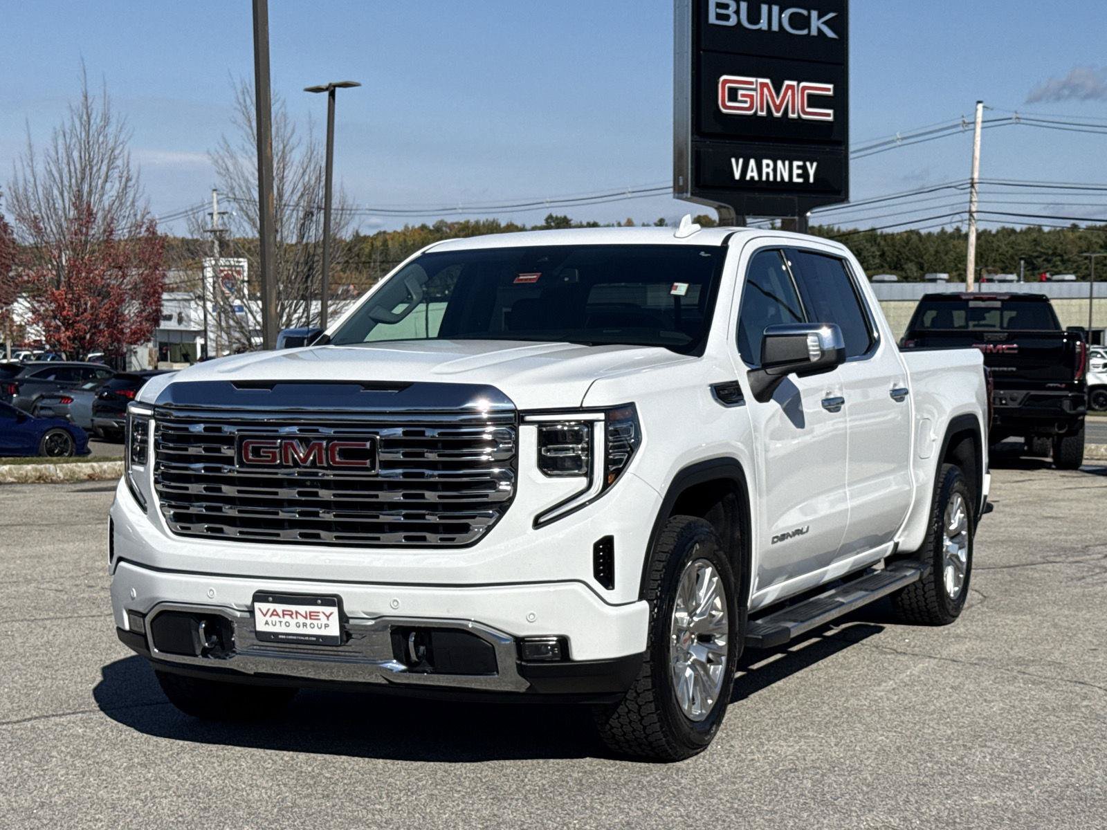 Used 2023 GMC Sierra 1500 Denali AWD/4WD image 1