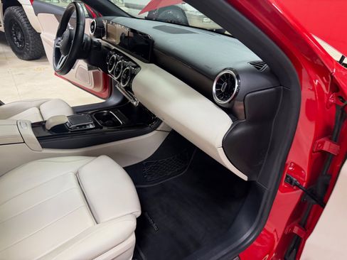 Used 2019 Mercedes-Benz A 220 image 22