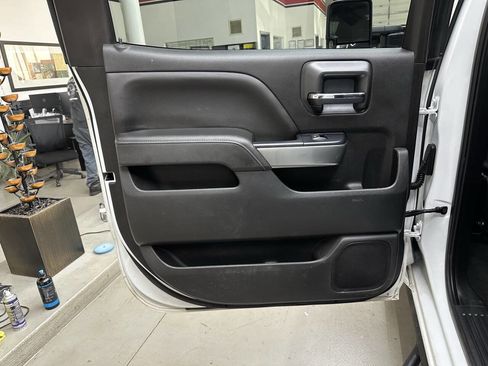 Used 2018 Chevrolet Silverado 3500 LT image 12