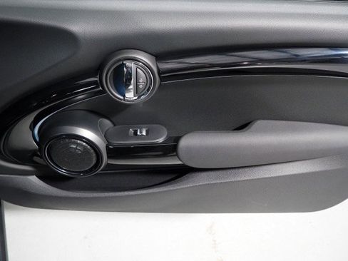 Used 2024 MINI Cooper SE w/ MINI Resolute Edition image 50