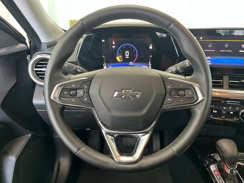 New 2025 Chevrolet Trax ACTIV w/ Driver Confidence Package FWD image 5