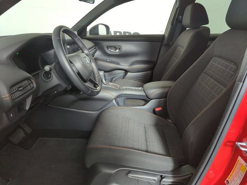 Certified 2026 Honda HR-V Sport image 8